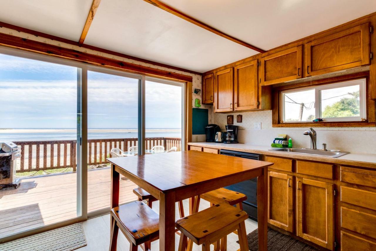 Happy Camp Beachfront Cabin Netarts Exterior foto